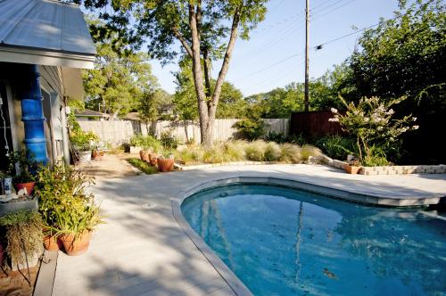 Hancock Pool House - Pool