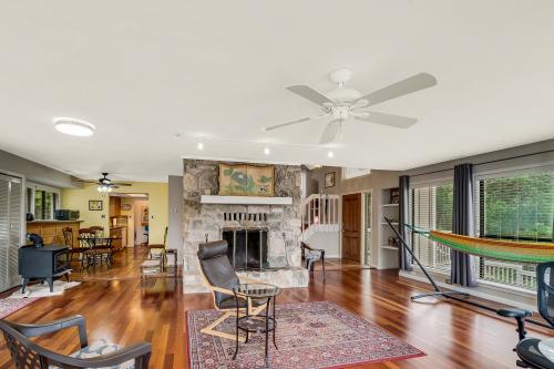 311 Cedar Hurst