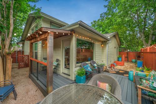 Welcome home to 1315 Anderson Lane in Central Austin.