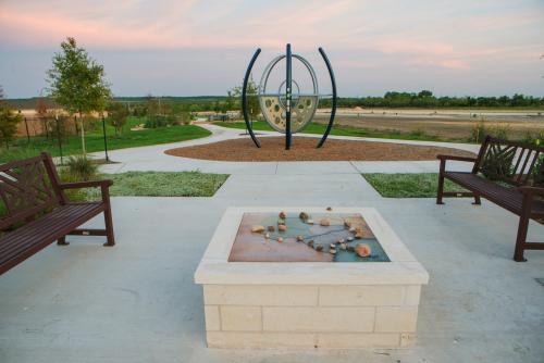 139 Lyndon Nation Holdings Hill Country real estate