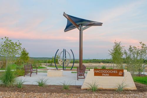 139 Lyndon Nation Holdings Hill Country real estate