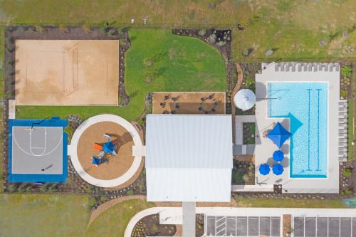 139 Lyndon Nation Holdings Hill Country real estate