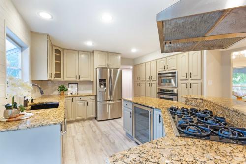 4304 Balcones North Austin Real Estate Nation Holdings LLC