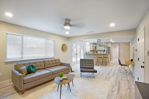 4304 Balcones North Austin Real Estate Nation Holdings LLC