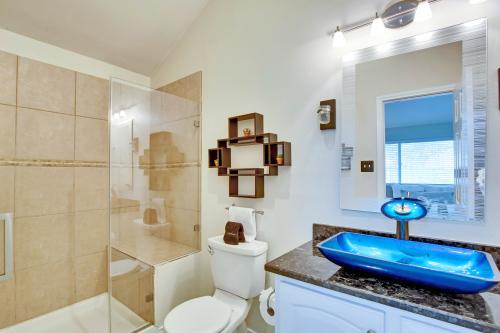 Welcome home to Anita Marie, charming north central Austin home.