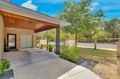 3117 Carlisle, Allandale Modern in Central Austin