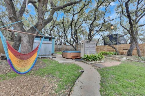 6815 Joyce Austin Texas