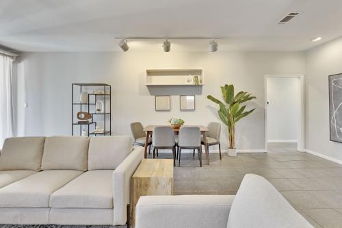 Hyde Park Hideaway--charming Central Austin condo close to UT by Nation Holdings