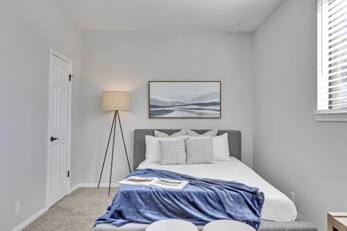 Hyde Park Hideaway--charming Central Austin condo close to UT by Nation Holdings