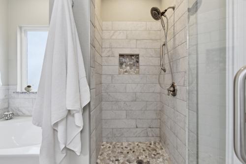 Welcome home to 6115 Cimmaron Trail in Lago Vista.
