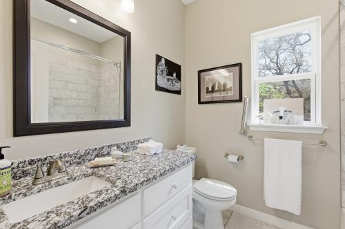Welcome home to 6115 Cimmaron Trail in Lago Vista.