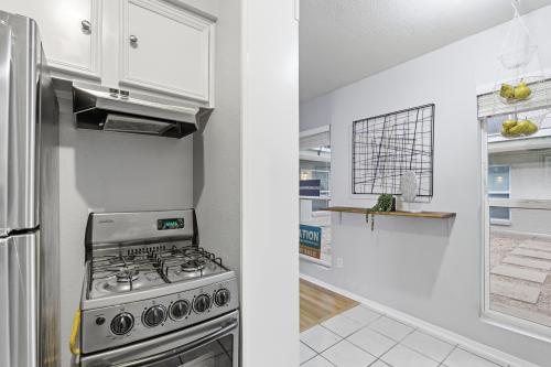 Welcome home to your Zilker condo