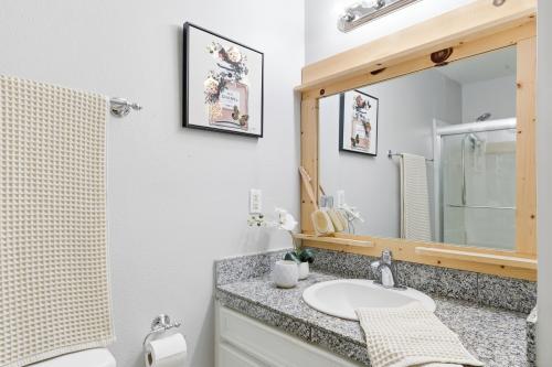 Welcome home to your Zilker condo