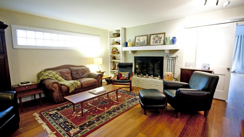 Hancock Pool House - Living