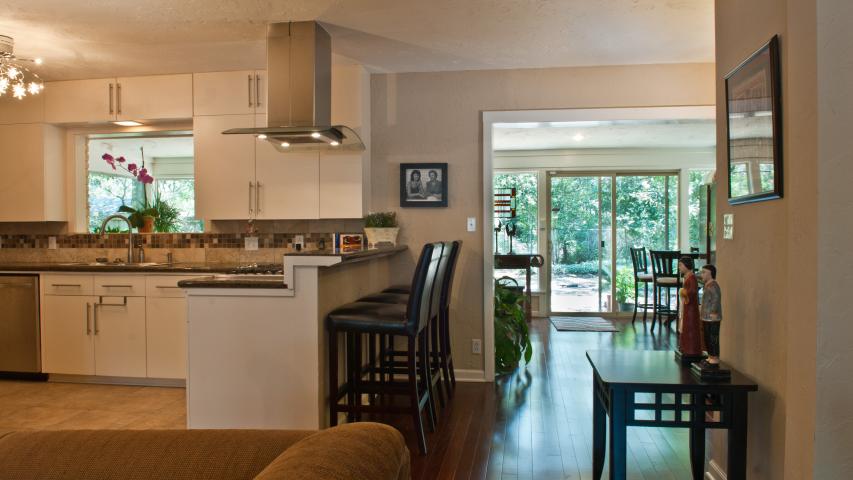 2505 W 45th Central Austin Realtor: Rachel Nation Nation Holdings LLC