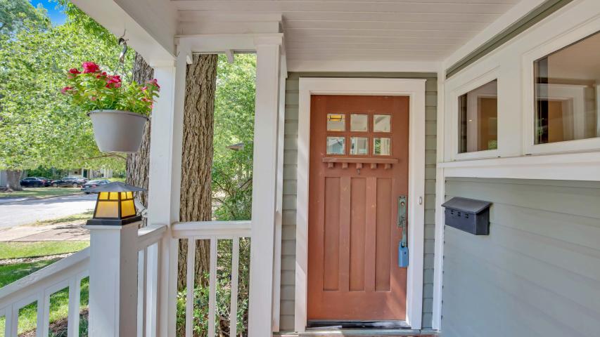 Welcome to your handsome home in Allandale.