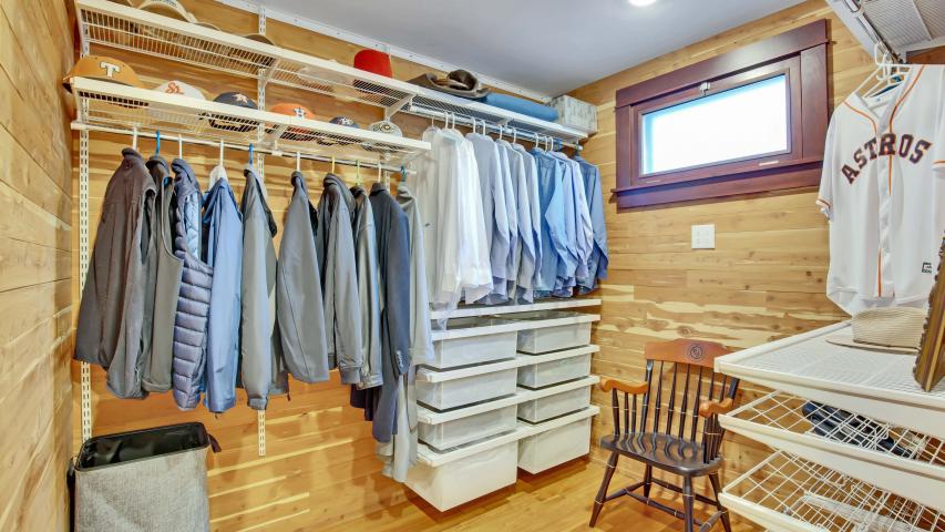 Welcome to your handsome home in Allandale.