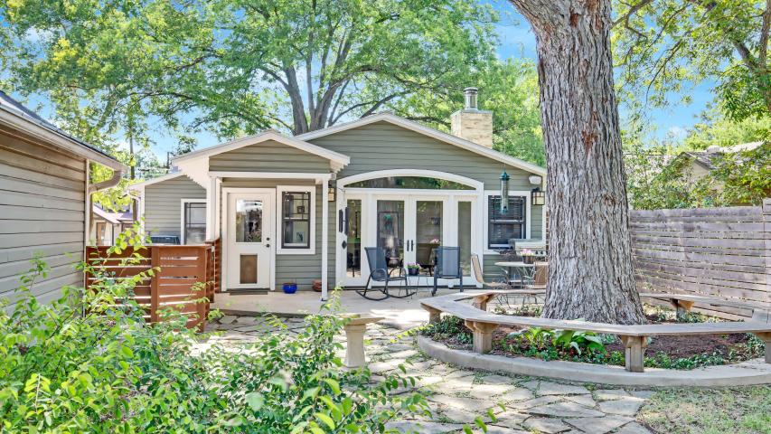 Welcome to your handsome home in Allandale.