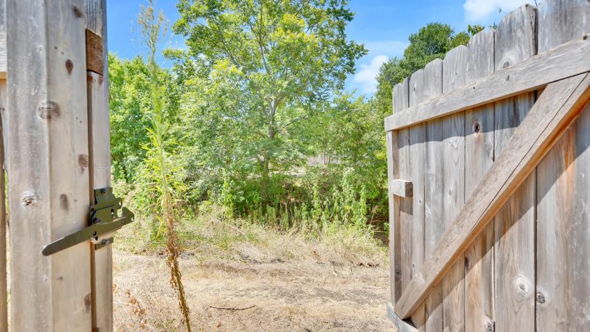 Welcome home to your corner cul de sac lot on Dover Place in Central Austin.